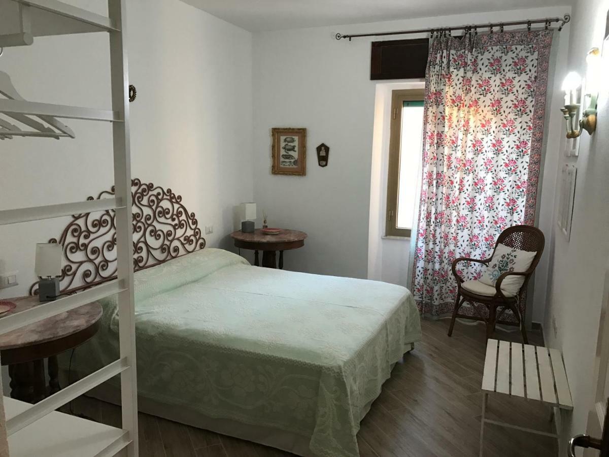 Bed and Breakfast Le 25 Tartarughe à Santa Teresa Gallura Extérieur photo